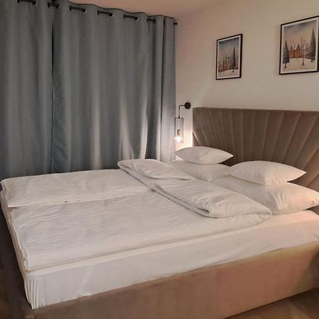 Falcon Apartment Center 4 Metro Swietokrzyska ワルシャワ エクステリア 写真