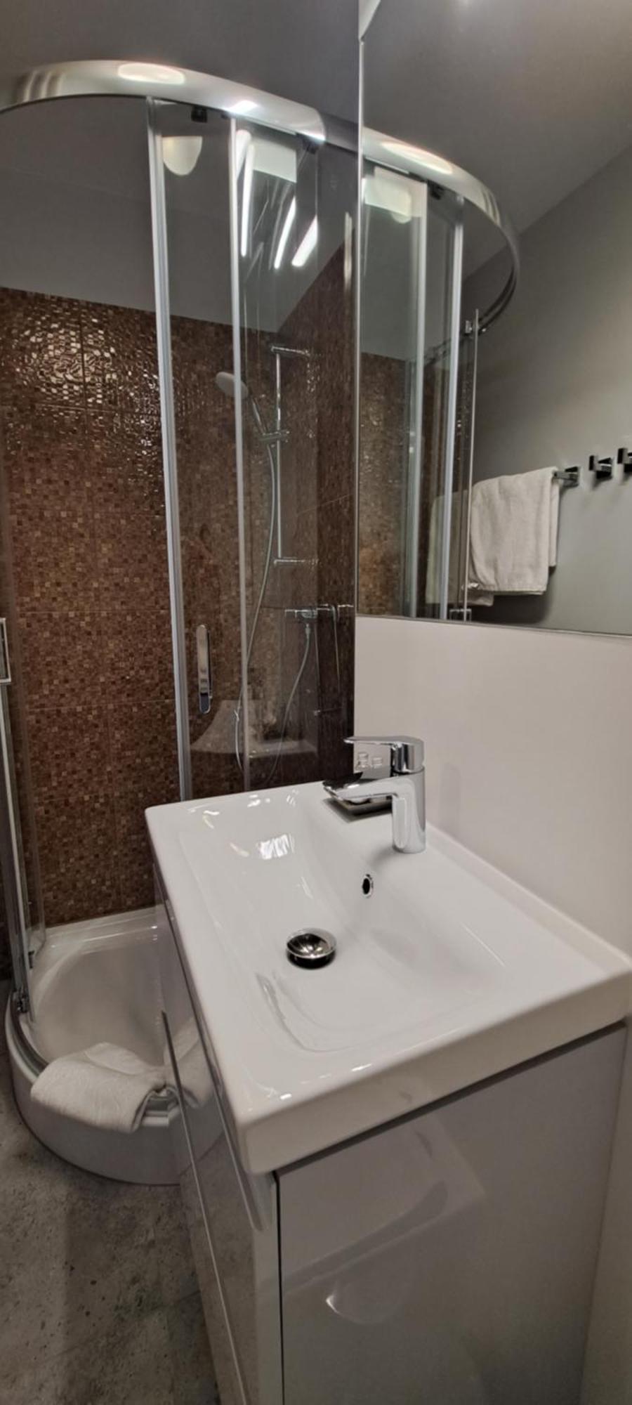 Falcon Apartment Center 4 Metro Swietokrzyska ワルシャワ エクステリア 写真