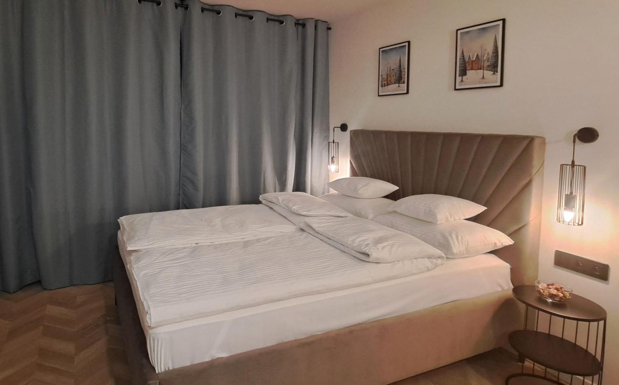 Falcon Apartment Center 4 Metro Swietokrzyska ワルシャワ エクステリア 写真
